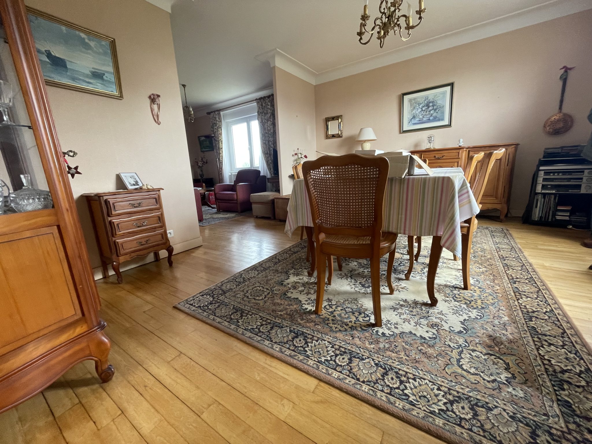 Exclusivité Agence – Ergué Gabéric, Maison Traditionnelle Avec Jardin ( 860 m²) Sur Sous-Sol