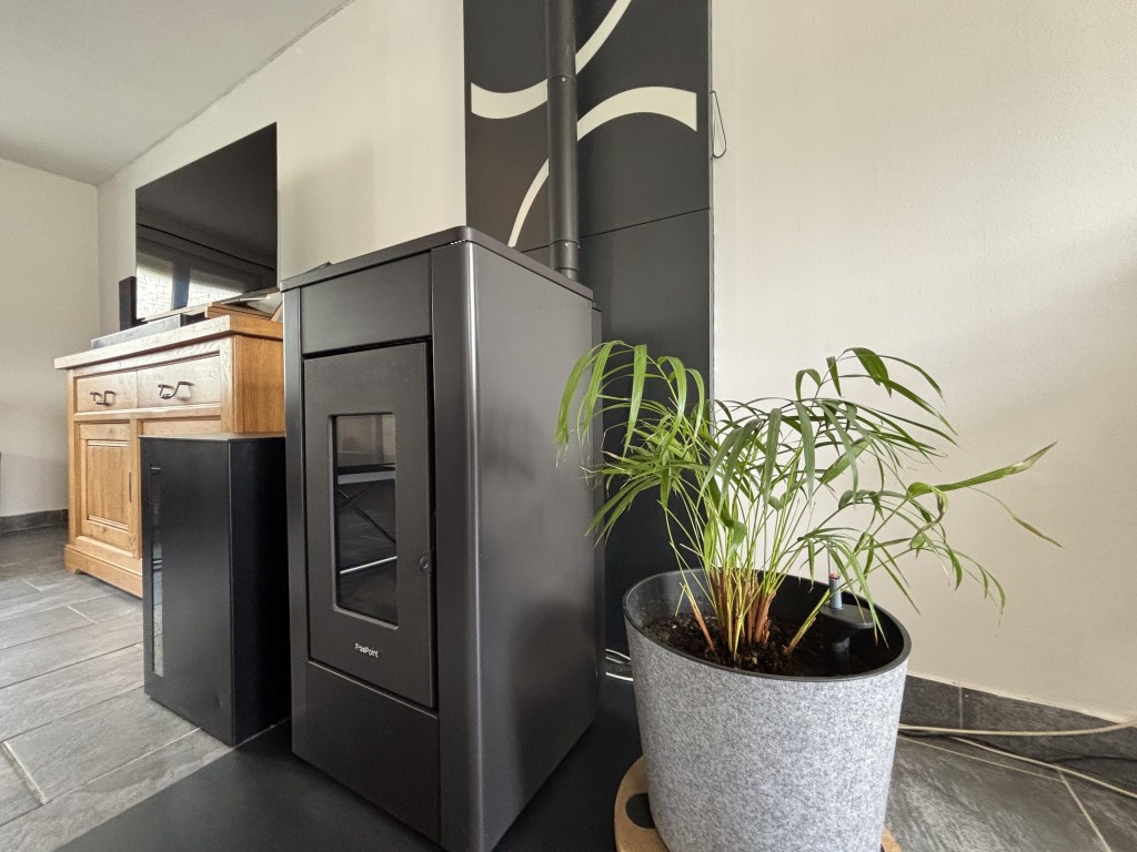 Exclusivité Agence. Ergue Armel, Maison de 3 Chambres (94m2) – Garage & Jardin Clos