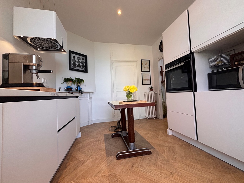 Quimper centre ville à Pied. Coquette Maison des Années 1930 Entièrement Rénovée avec Jardin