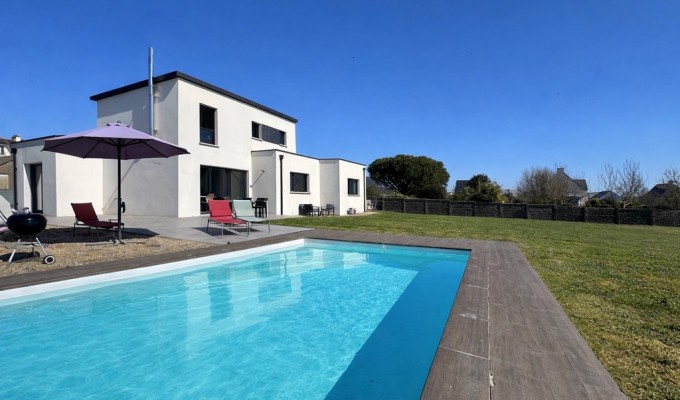 Plouhinec– Contemporaine Vue Mer & Superbe Piscine Sur Terrain de 2200 m²