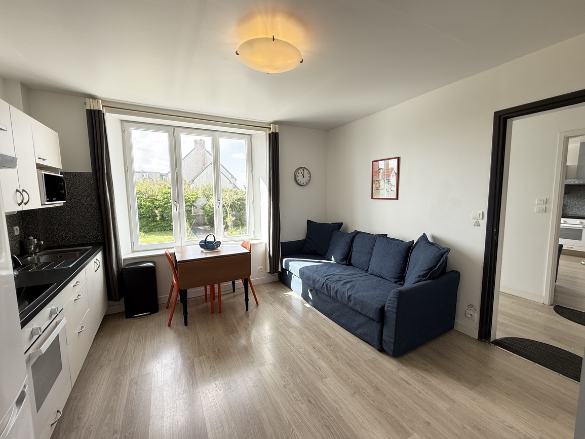Exclusivité Agence – Ile de Sein Propriété Comprenant 6 Appartements de Standing & une Salle de Réunion
