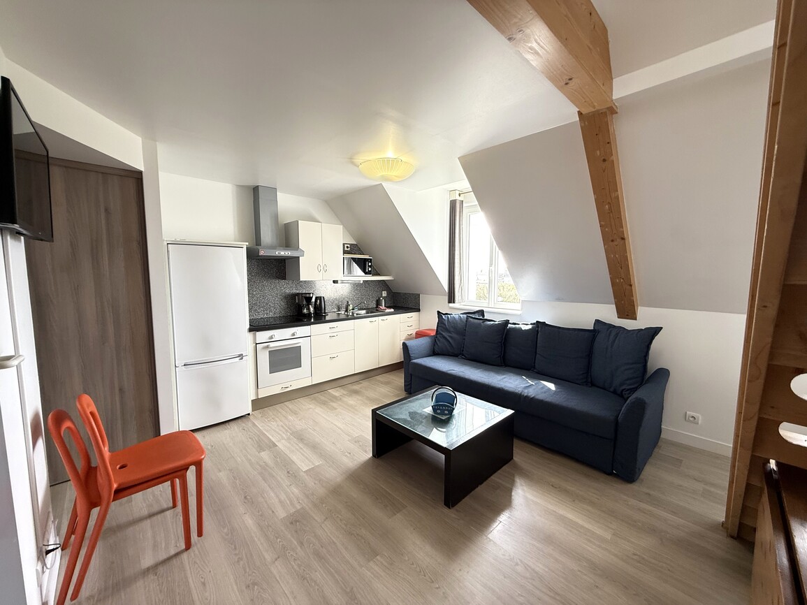 Exclusivité Agence – Ile de Sein Propriété Comprenant 6 Appartements de Standing & une Salle de Réunion