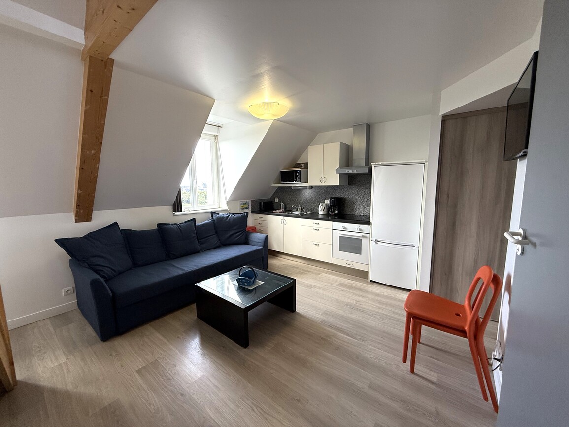 Exclusivité Agence – Ile de Sein Propriété Comprenant 6 Appartements de Standing & une Salle de Réunion