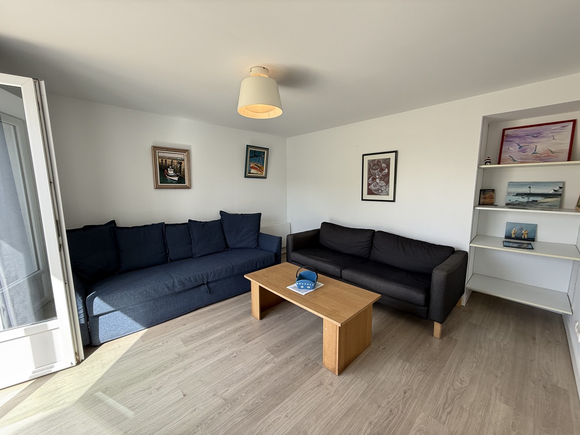 Exclusivité Agence – Ile de Sein Propriété Comprenant 6 Appartements de Standing & une Salle de Réunion