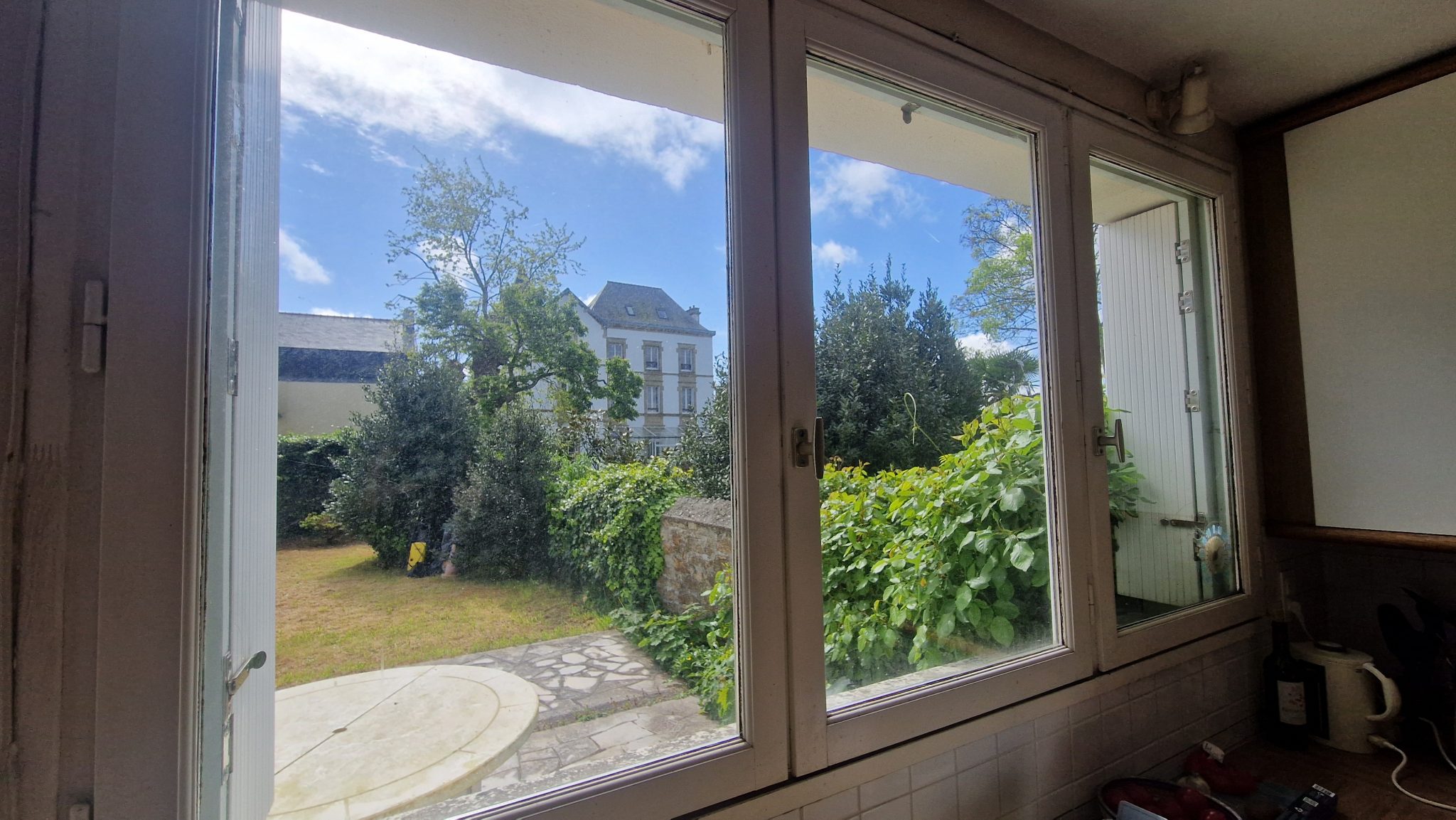 Douarnenez Centre Quartier Historique Plain Pied de 200 m²Avec Jardin Clos