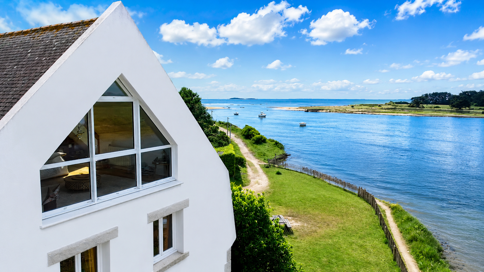 Le Golfe du Morbihan Pour Seul Horizon – Propriété d’Exception de 260m² ” Les Pieds Dans l’Eau”