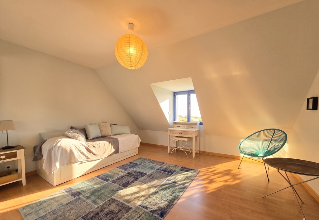 Penmarch, Vaste Maison Traditionnelle (200m²) Avec Piscine & Son beau Jardin de 2470m²