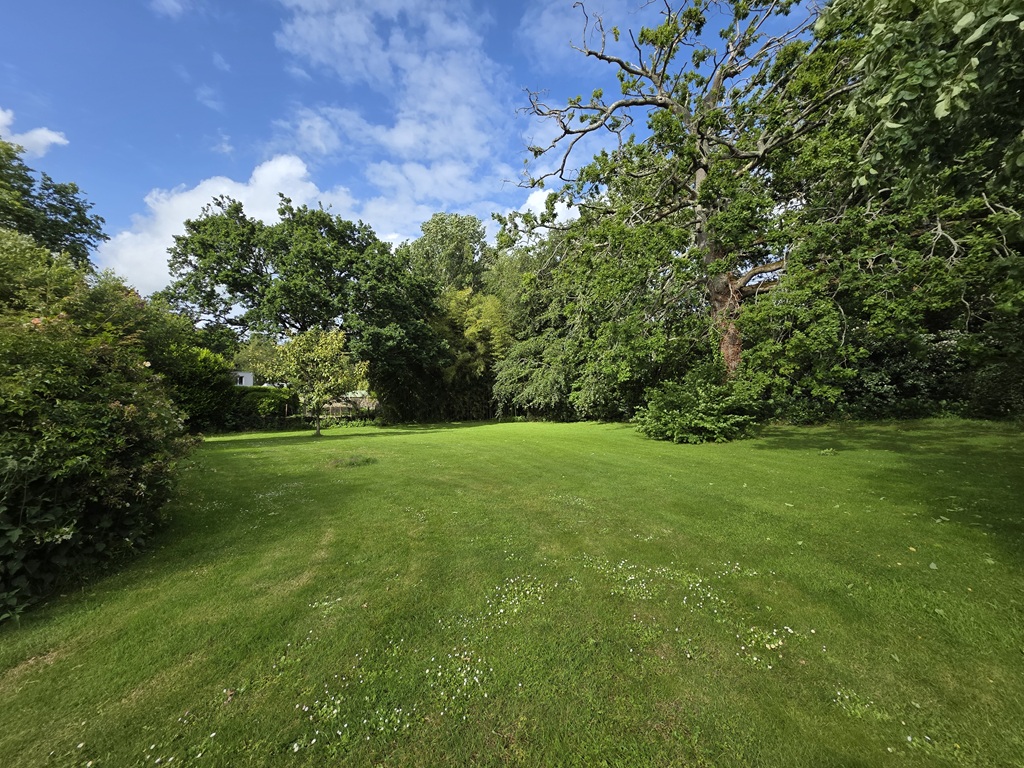 PONT L’ABBE, Emplacement Exceptionnel & Recherché, Terrain Constructible de 900m²