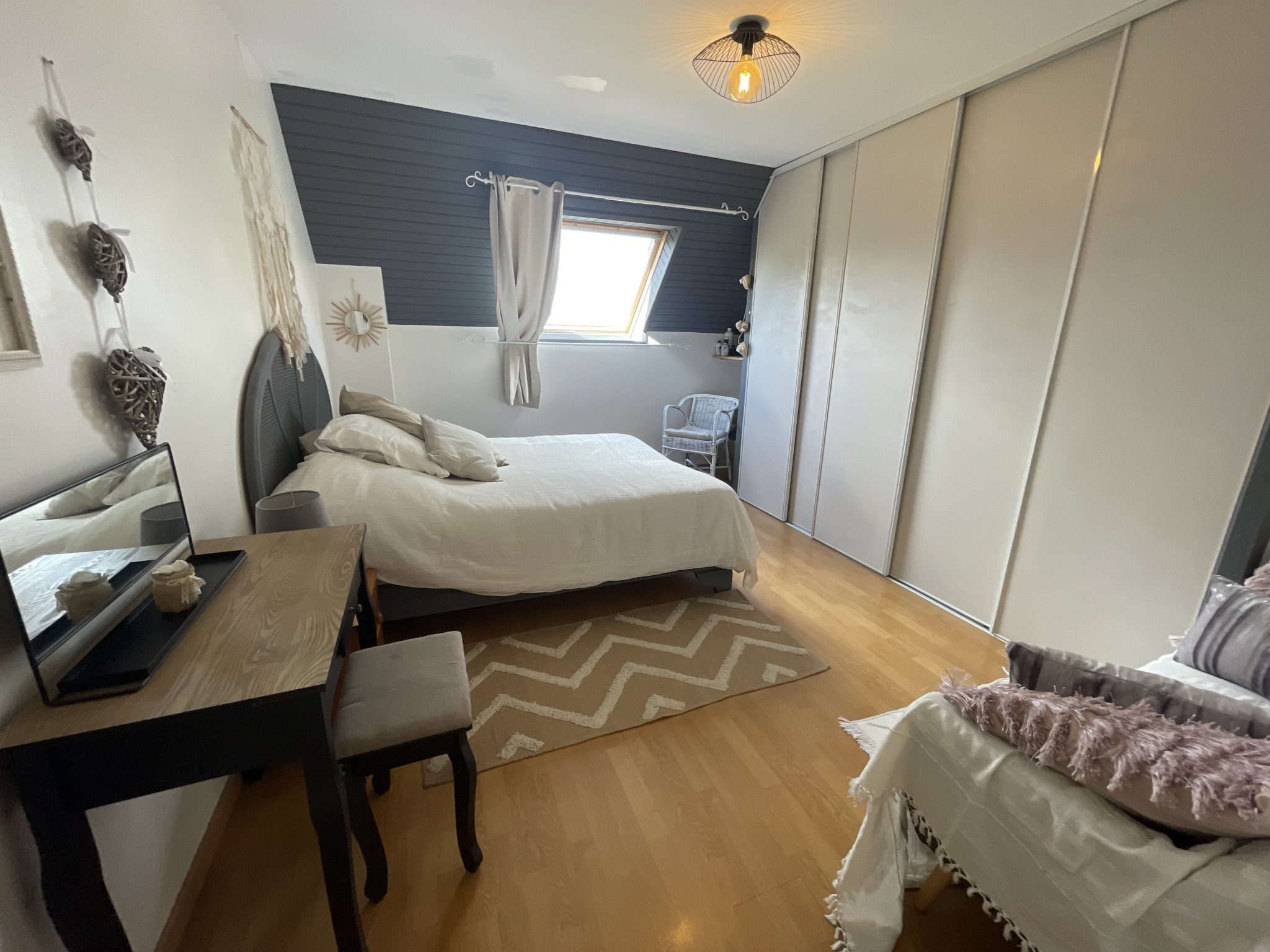 Exclusivité Agence , Quimper ,  La Ville à La Campagne Pour L’Elégante Contemporaine  & Son Vaste Jardin (1400m²)