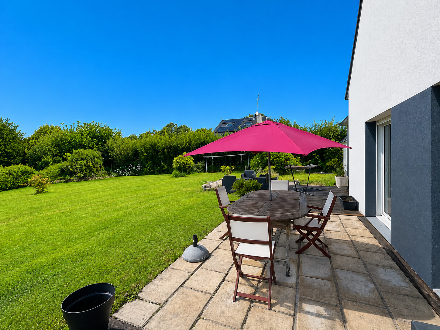 Exclusivité Agence , Quimper ,  La Ville à La Campagne Pour L’Elégante Contemporaine  & Son Vaste Jardin (1400m²)