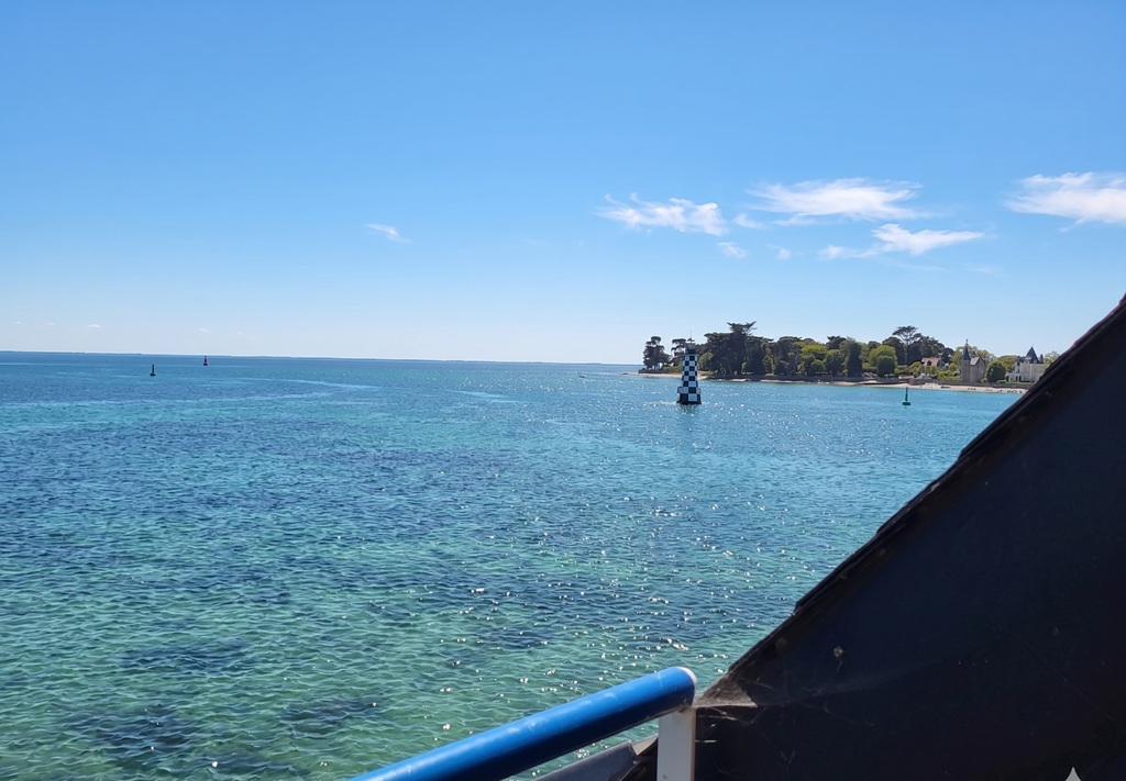 Exclusivité Agence, L’ILE TUDY, à la Pointe, L’appartement T2 Bis avec Vue Mer & Terrasse & Garage