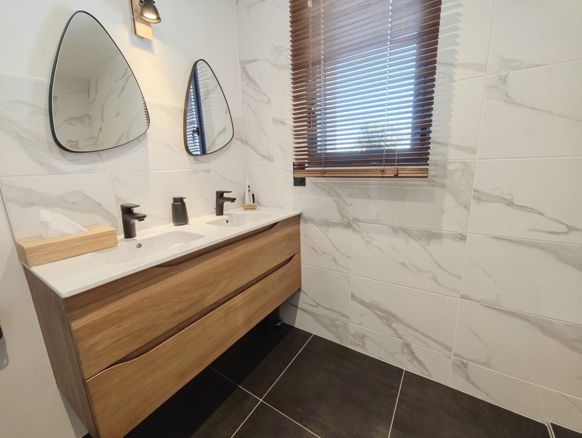 Quimper Sud – Maison Contemporaine aux Prestations Qualitatives & Soignées sur Terrain de 1000 m2.