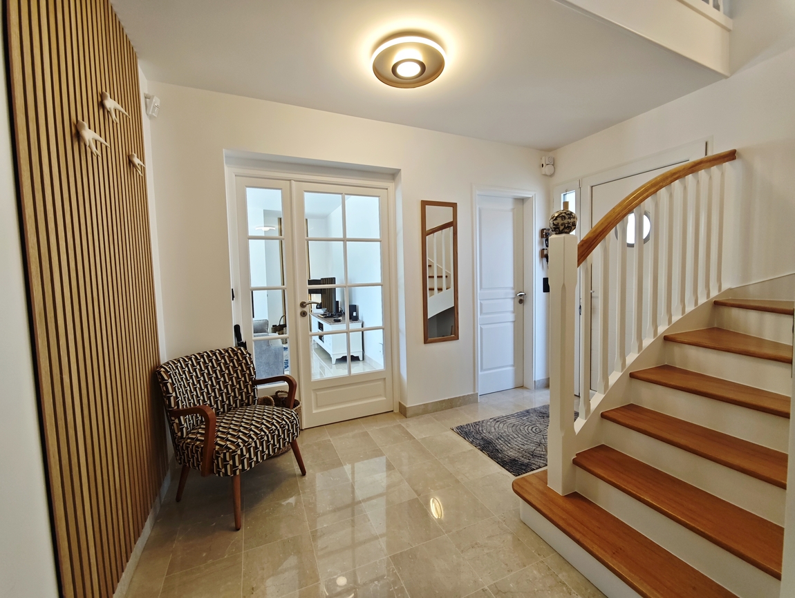 Quimper Sud – Maison Contemporaine aux Prestations Qualitatives & Soignées sur Terrain de 1000 m2.