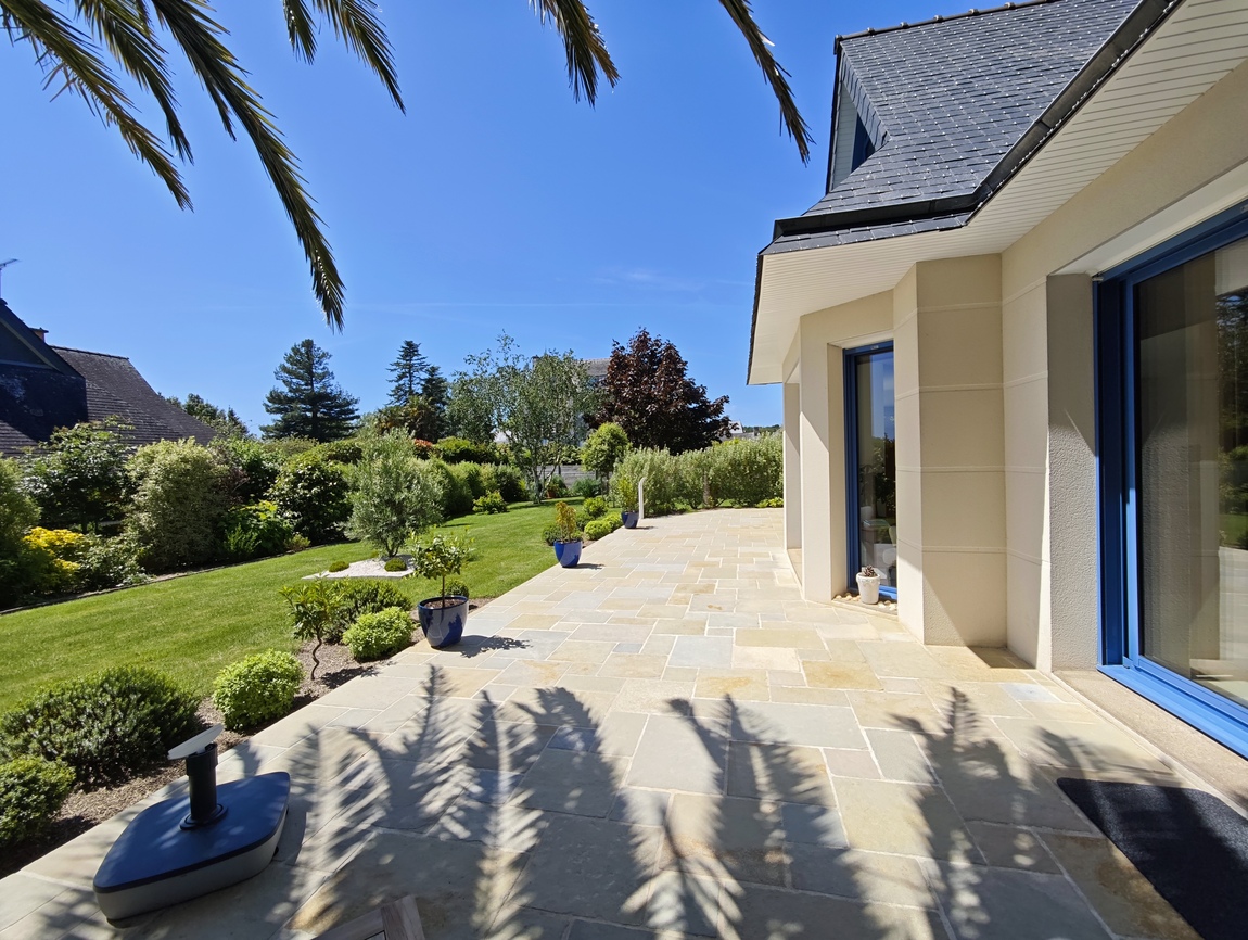 Quimper Sud – Maison Contemporaine aux Prestations Qualitatives & Soignées sur Terrain de 1000 m2.