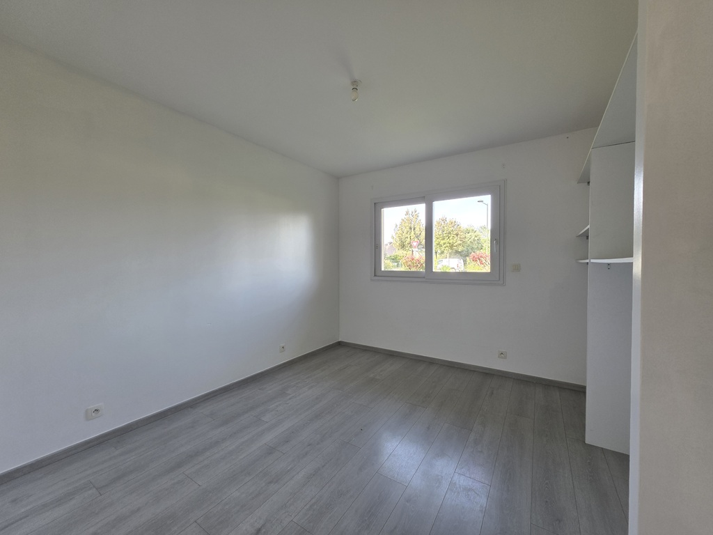 Loctudy, à seulement 5 min de La Plage, Généreuse & Intemporelle Maison Contemporaine Avec Jardin