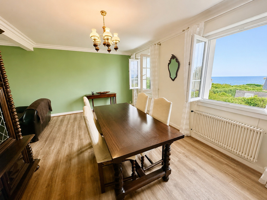 Cap Sizun – Plouhinec – Chaleureuse Maison avec Vue Mer & La Plage à Pied.