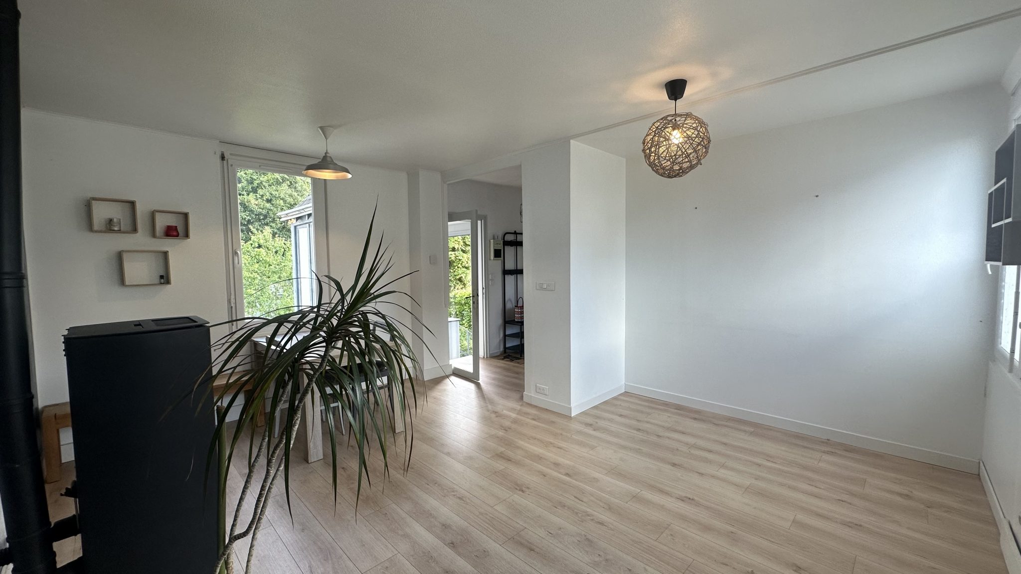 Quimper Ouest Maison de Ville de 92m² Rénovée  Jardin Clos & Arboré
