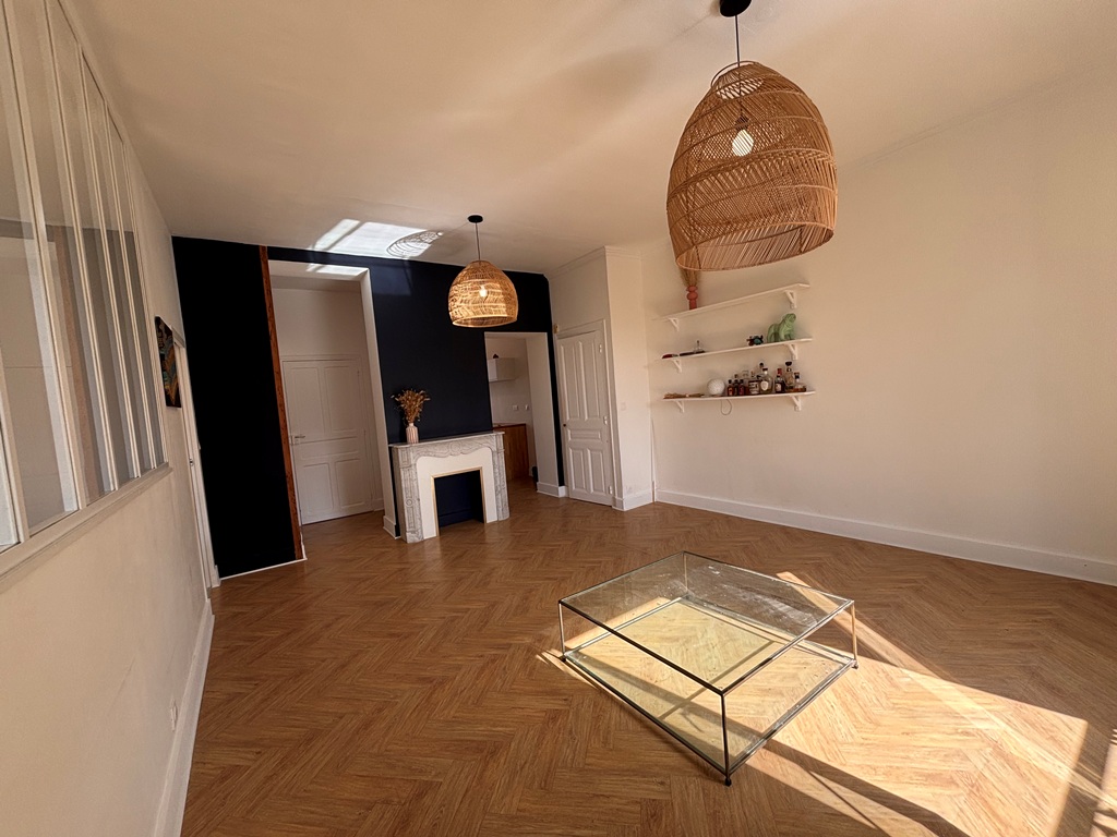 Exclusivité Agence. Quimper Centre L’Elégant Appartement T3 de 70 m² & Sa Vue Exceptionnelle Sur L’Odet.