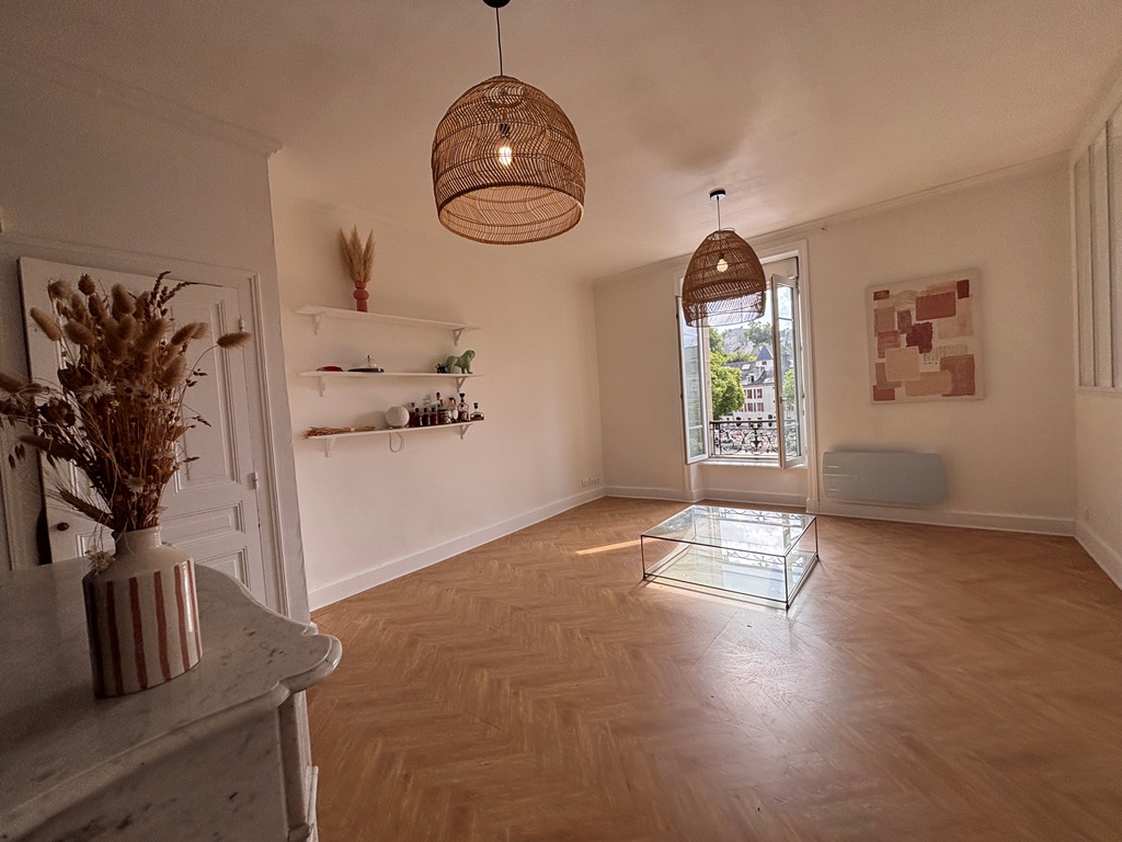 Exclusivité Agence. Quimper Centre L’Elégant Appartement T3 de 70 m² & Sa Vue Exceptionnelle Sur L’Odet.