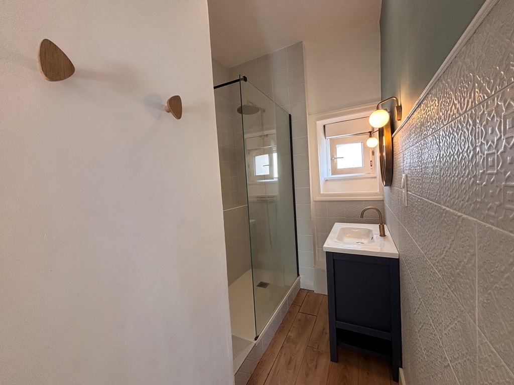 Exclusivité Agence. Quimper Centre L’Elégant Appartement T3 de 70 m² & Sa Vue Exceptionnelle Sur L’Odet.