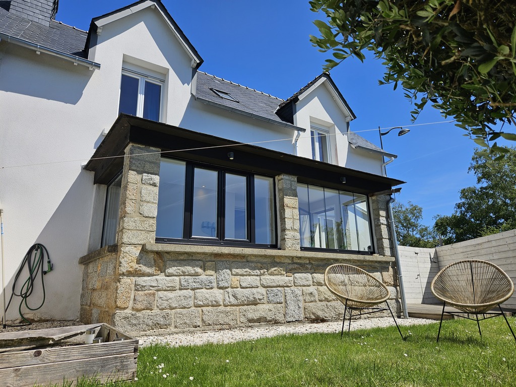 Fouesnant, Le Charme des Années 1930 à la Rénovation Parfaite, sur la route des Plages