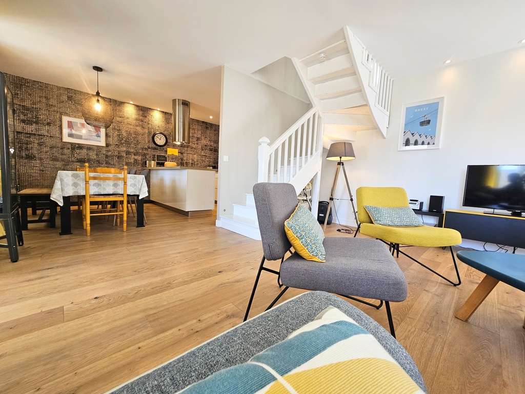 Fouesnant, Le Charme des Années 1930 à la Rénovation Parfaite, sur la route des Plages