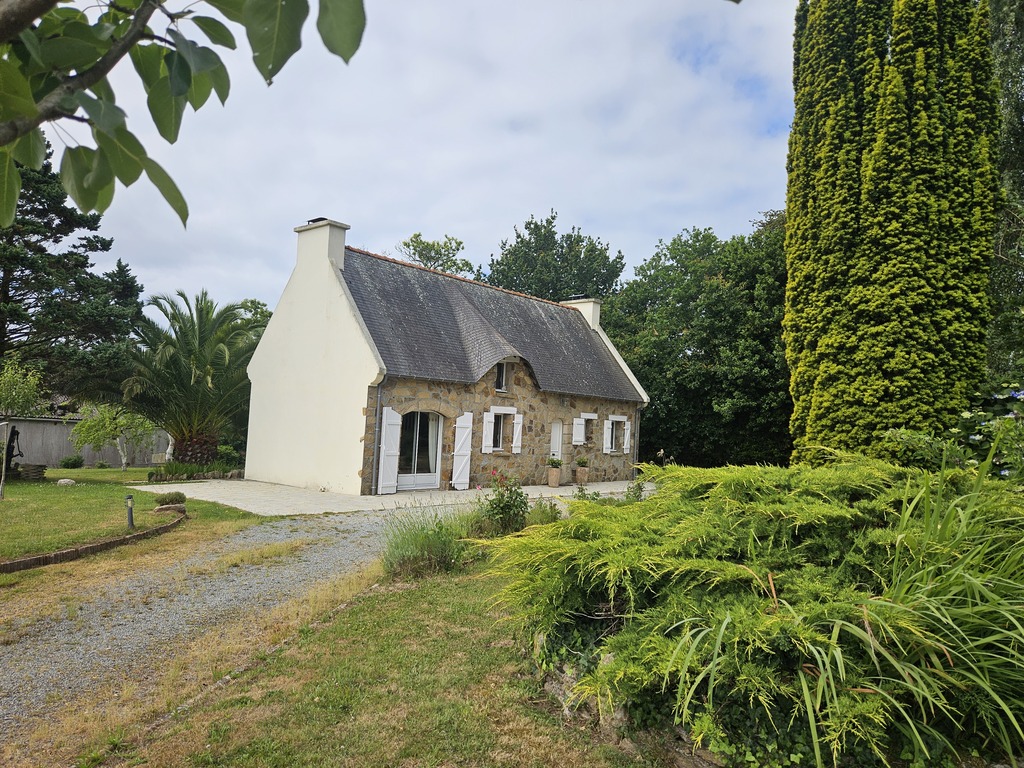 Concarneau Maison de Charme au Coeur de la nature, à deux pas de l’Océan & des Commerces.