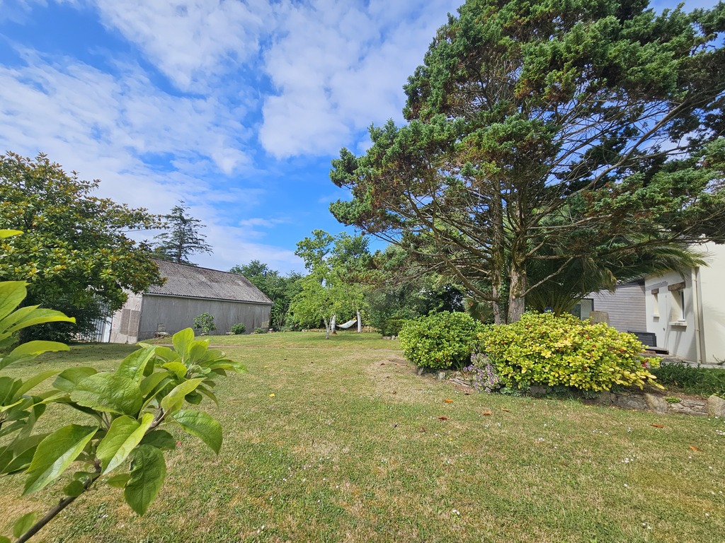 Concarneau Maison de Charme au Coeur de la nature, à deux pas de l’Océan & des Commerces.