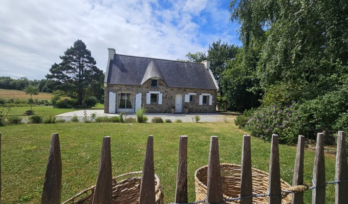 Concarneau Maison de Charme au Coeur de la nature, à deux pas de l’Océan & des Commerces.