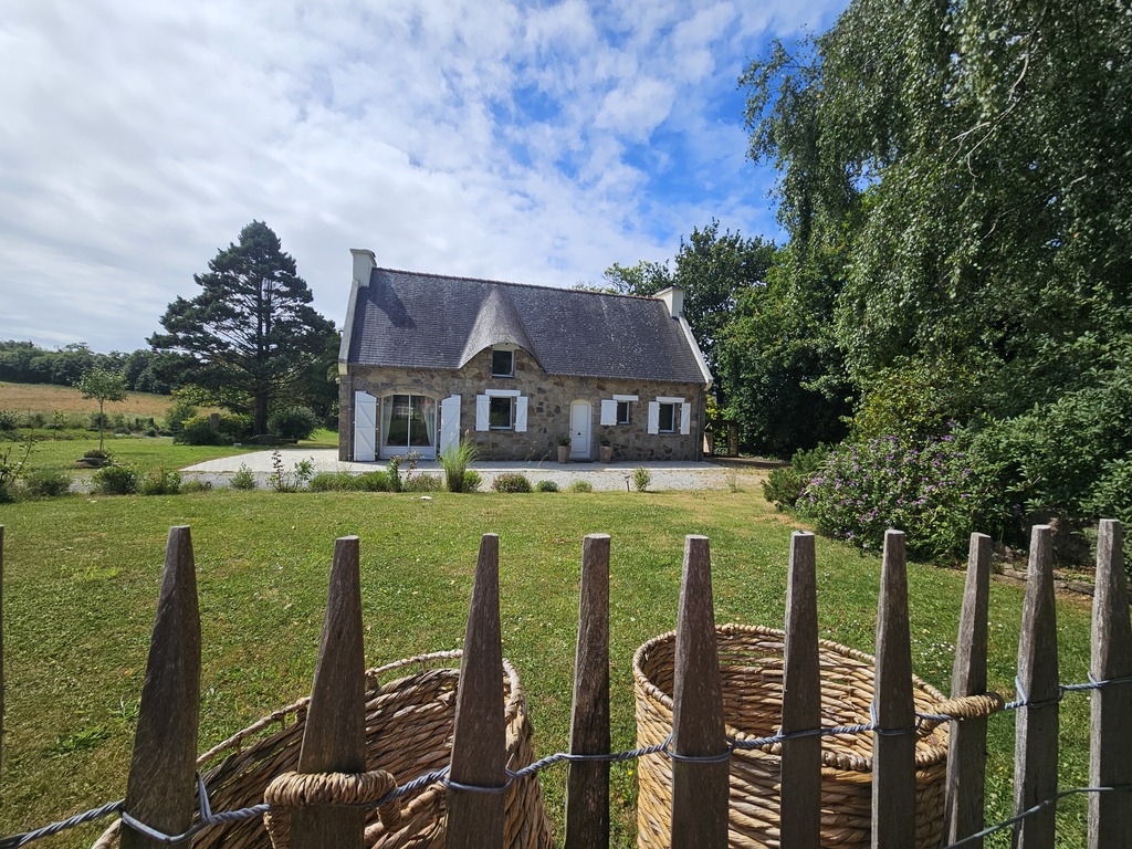Concarneau Maison de Charme au Coeur de la nature, à deux pas de l’Océan & des Commerces.