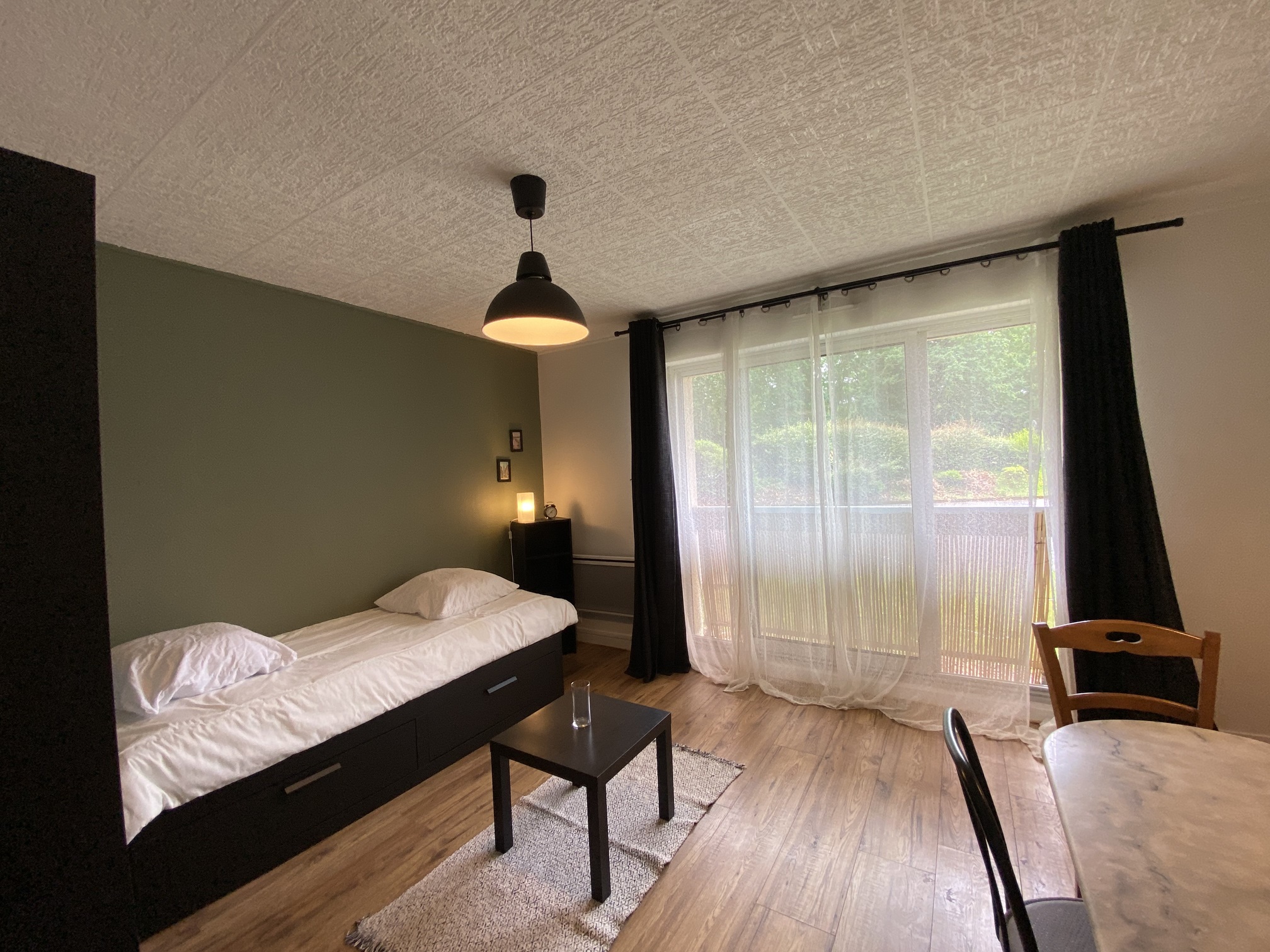À louer – Libre immédiatement – Quimper Centre-ville accessible à pied, Studio MEUBLE !