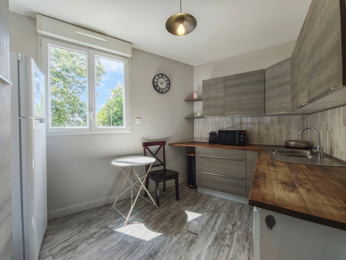 Quimper Sud. Appartement “Cosy” 3 Chambres (74 m2) Intégralement Rénové & Meublé.