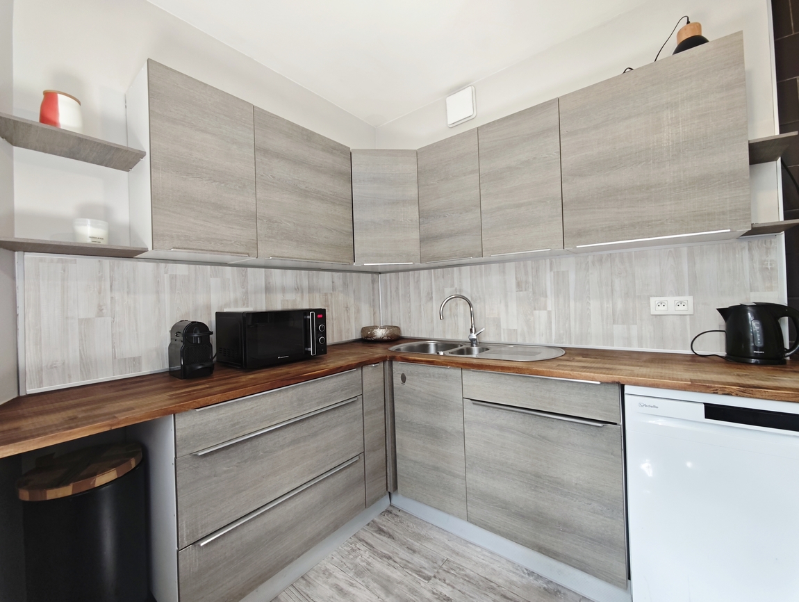 Quimper Sud. Appartement “Cosy” 3 Chambres (74 m2) Intégralement Rénové & Meublé.
