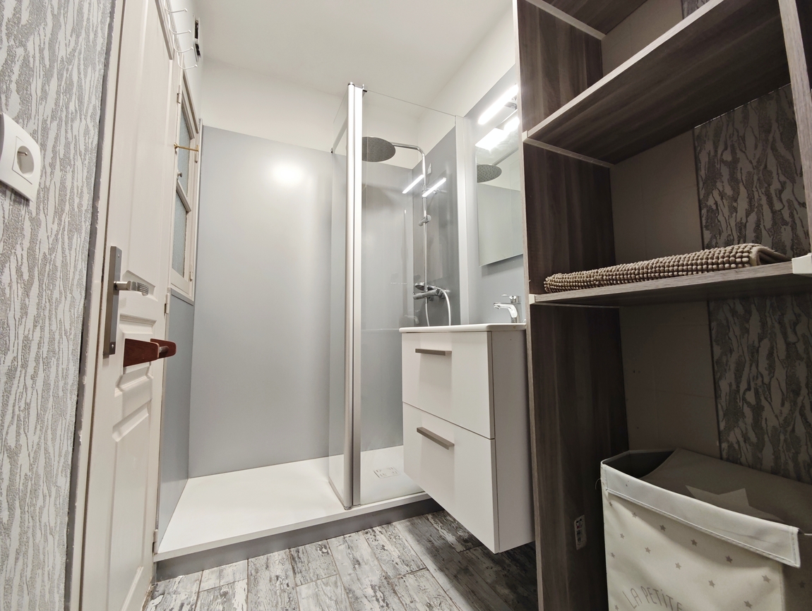 Quimper Sud. Appartement “Cosy” 3 Chambres (74 m2) Intégralement Rénové & Meublé.