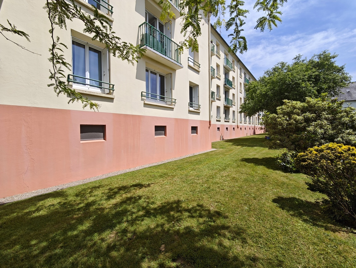 Quimper Proche Centre. Appartement T2 (43 m2) dans le Quartier Historique de Locmaria.
