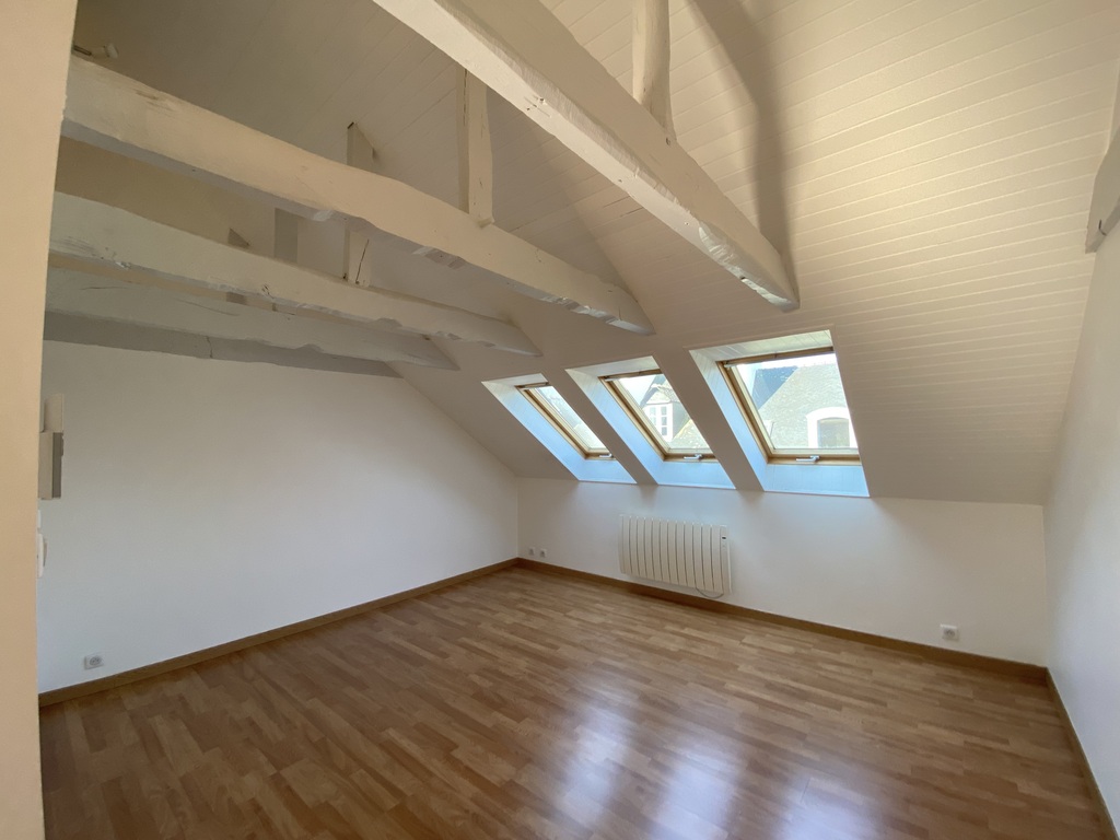 A Louer – Libre le immédiatement – Appartement T3 Au COEUR du Centre Ville de Quimper  !