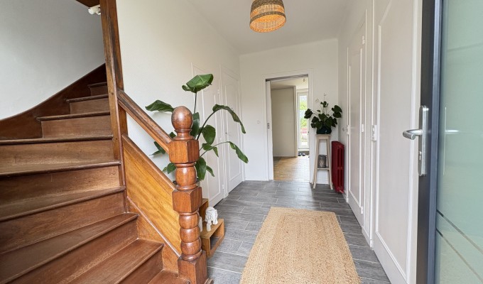 Quimper Manoir des Salles-Coup de Coeur Pour Cette Chaleureuse & Impeccable Maison de Ville de 120m² &  Son Jardin Clos.