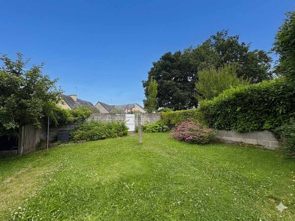 Quimper Manoir des Salles-Coup de Coeur Pour Cette Chaleureuse & Impeccable Maison de Ville de 120m² &  Son Jardin Clos.