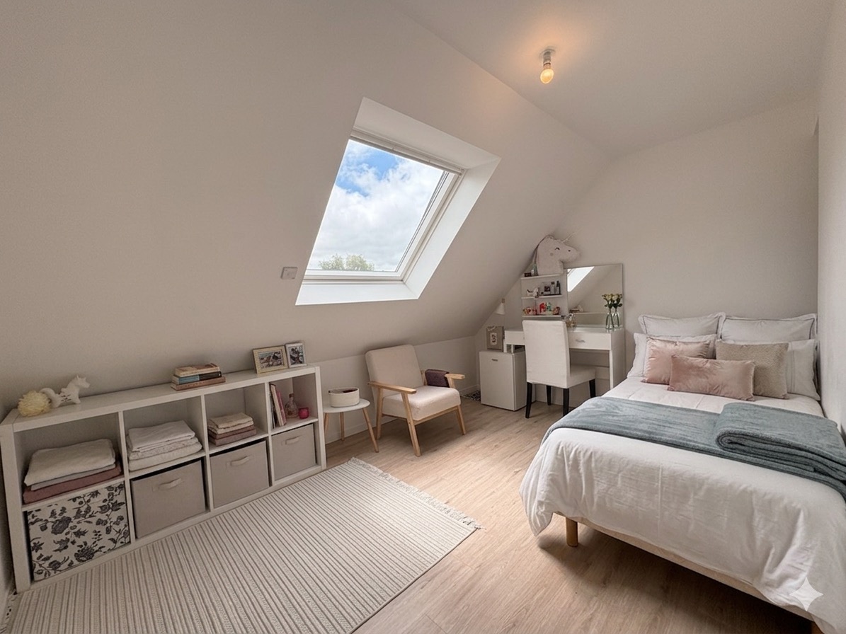 Quimper Manoir des Salles-Coup de Coeur Pour Cette Chaleureuse & Impeccable Maison de Ville de 120m² &  Son Jardin Clos.