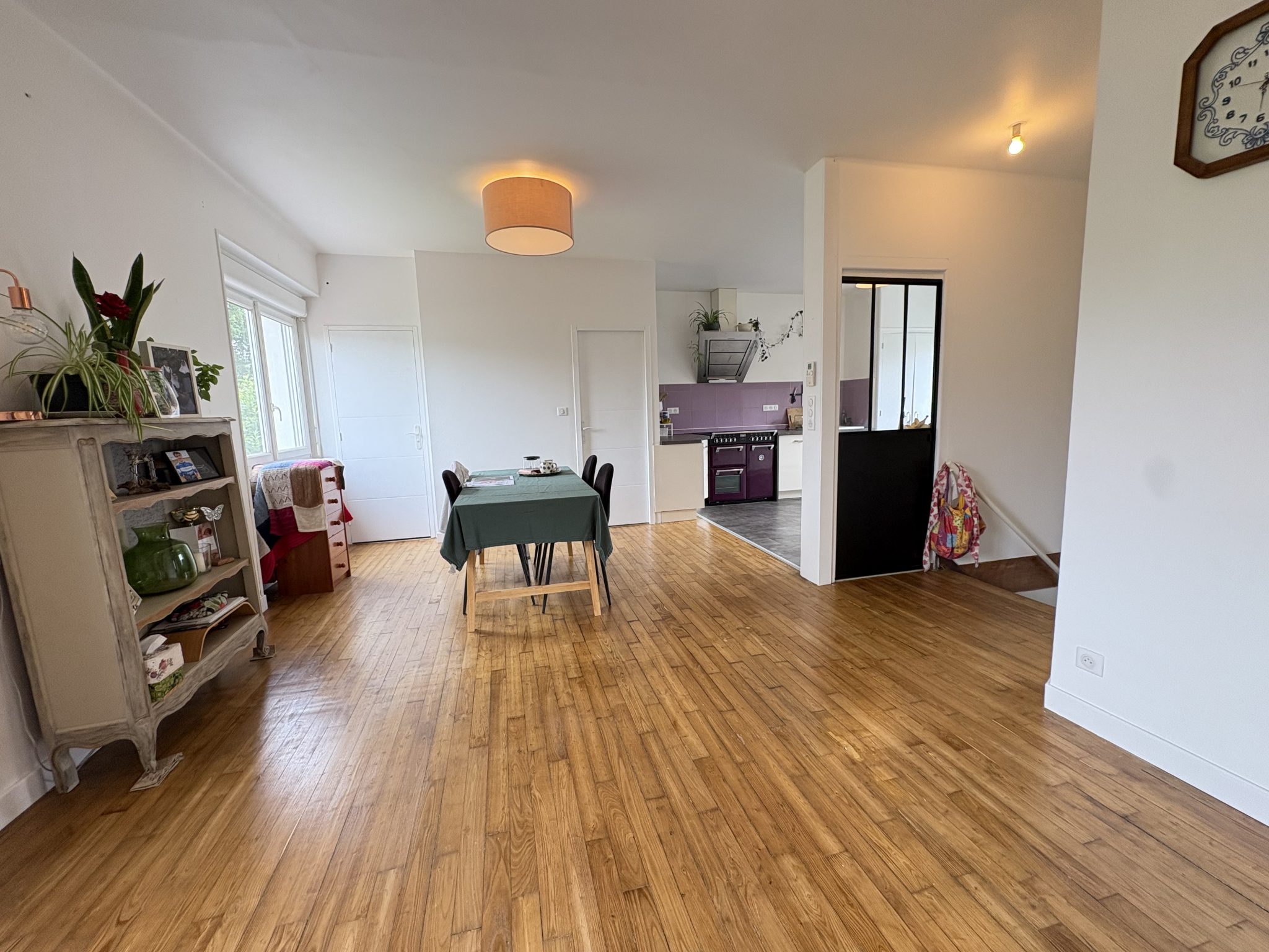 Quimper Manoir des Salles-Coup de Coeur Pour Cette Chaleureuse & Impeccable Maison de Ville de 120m² &  Son Jardin Clos.