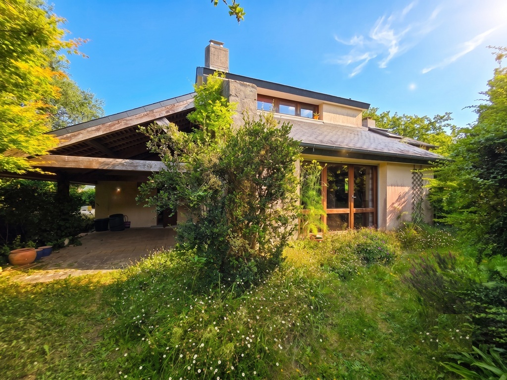 Sainte Marine, A 5 minutes du Port à pied, La Maison d’Artiste Avec Jardin de 820m²