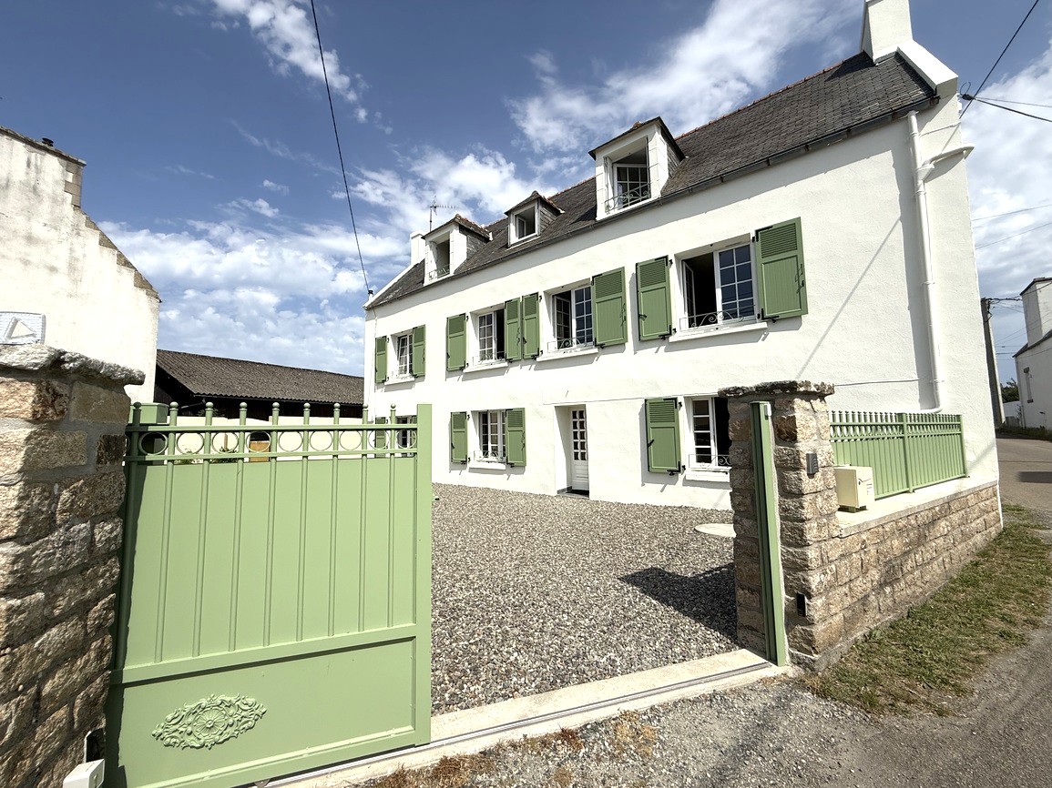 Plouhinec – Maison de charme rénovée à 1km de la Mer & 500m des Commerces