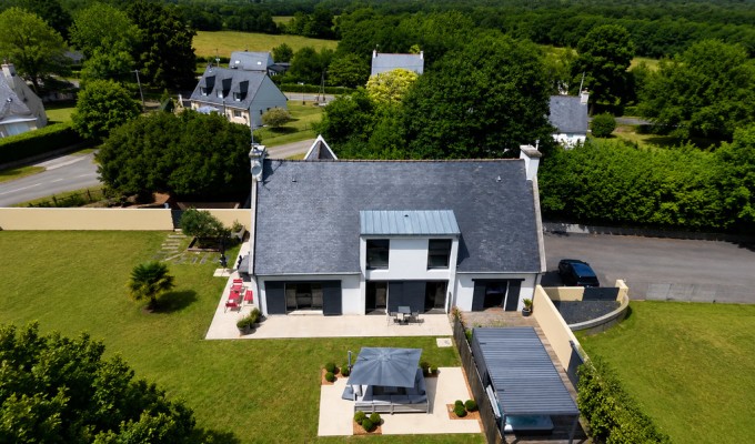 Finistère Sud – Entre Terre & Mer Propriété d’exception de 250 m² avec jardin de 2000 m²