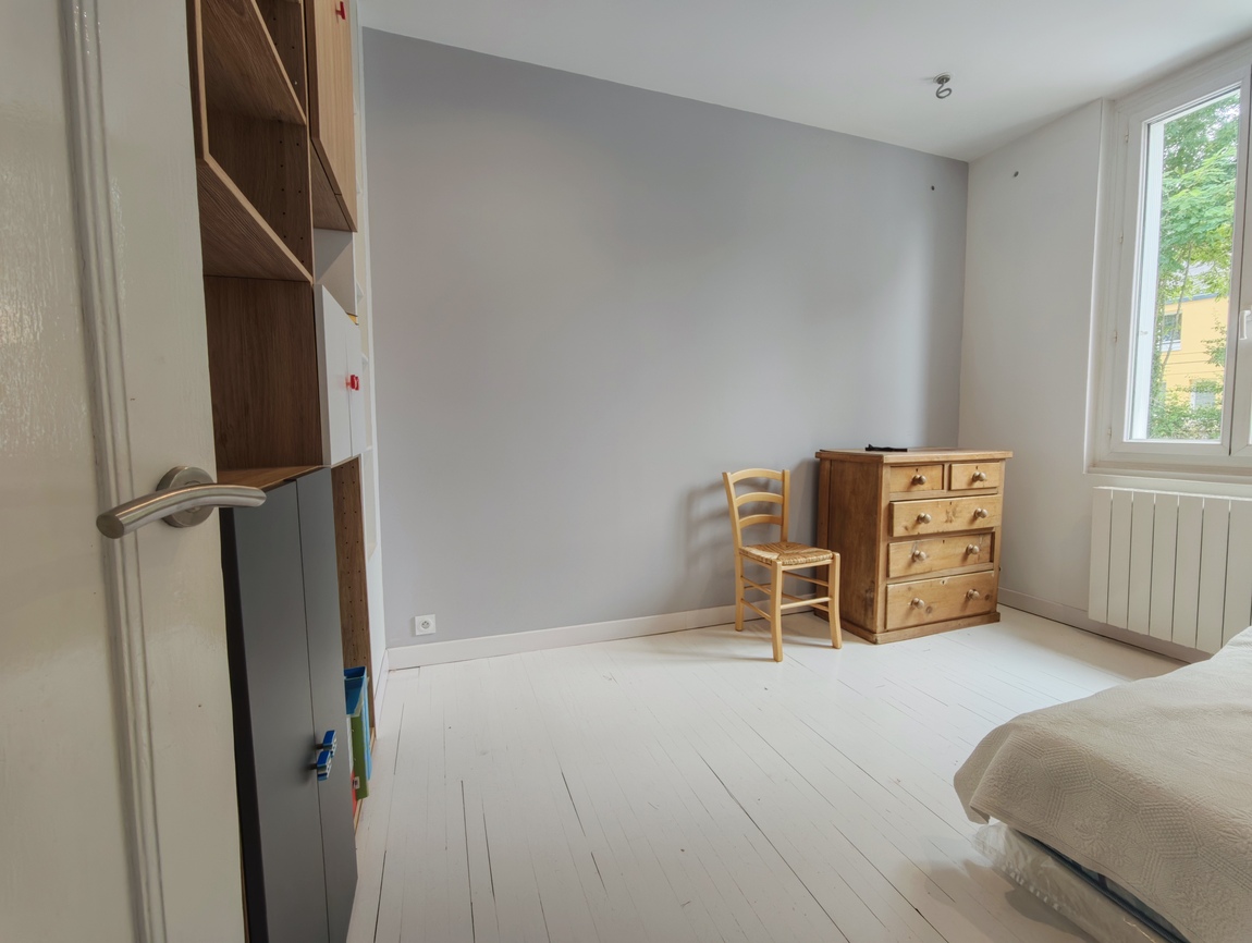 Quimper Proche Centre. Maison Intégralement Rénovée (132 m2), 4 Chambres, Bureau & Vue sur l’Odet.