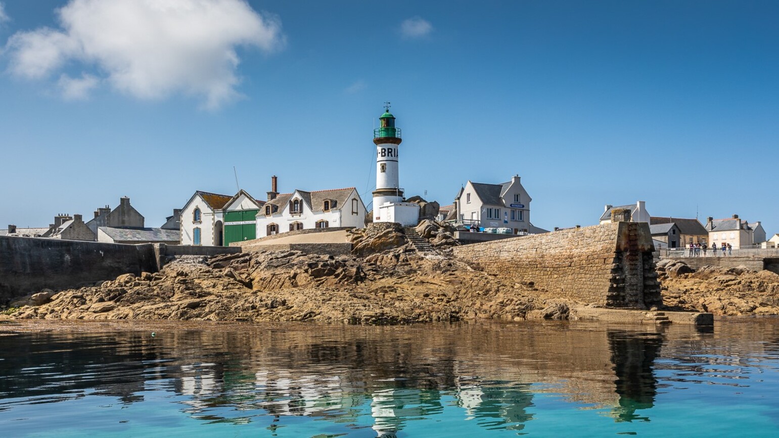 Ile de Sein – L’Emplacement Rêvé pour cette Maison de 110 m² avec Vue Mer