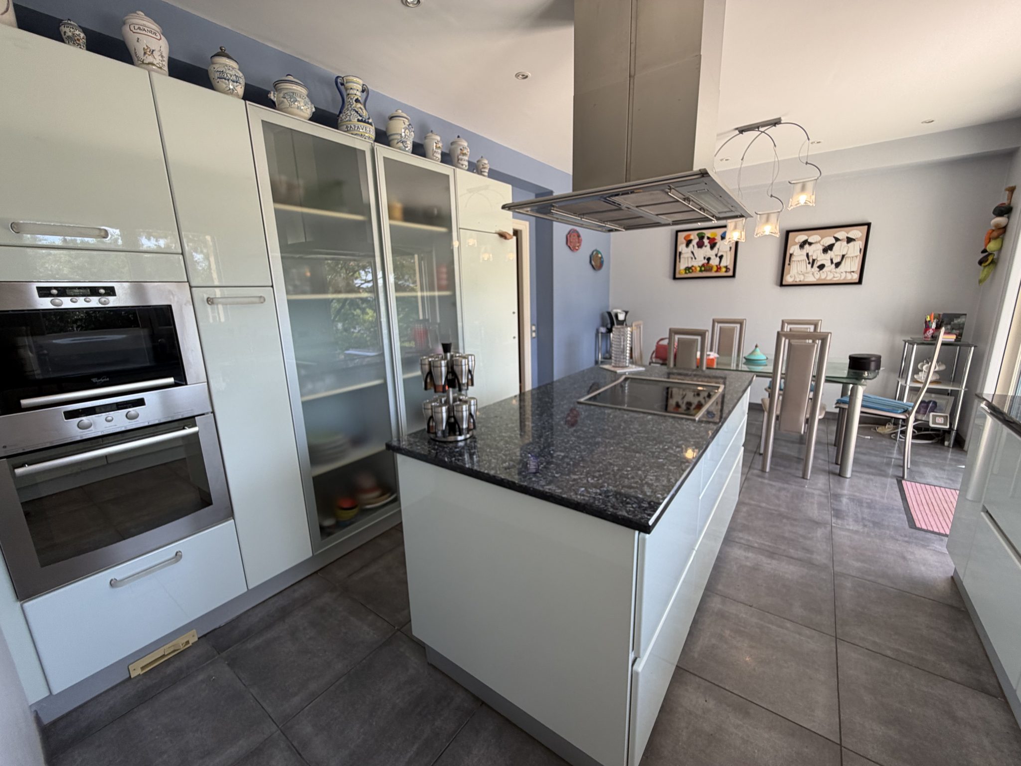 Exclusivité Agence , Quimper, Elégance Architecturale & Volumes (307m²) Pour Remarquable Propriété Avec Piscine
