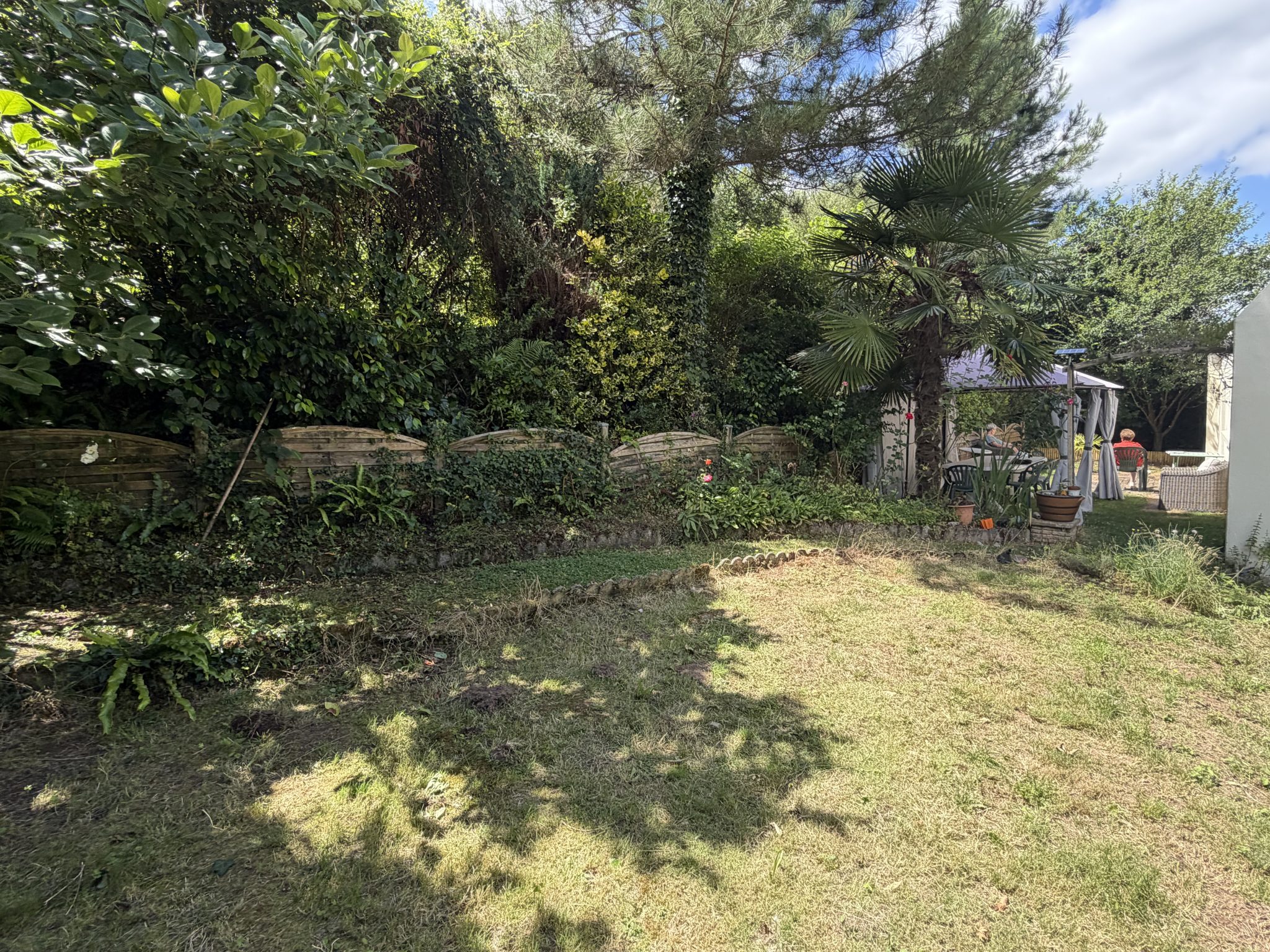 Exclusivité Agence ,  Quimper Sud, Quartier prisé pour Coquette Maison Traditionnelle & Son Jardin Arboré