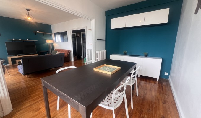 À LOUER, Libre. Lorient, Hypercentre – Appartement Meublé 3 Pièces de 89 m² Avec Parking