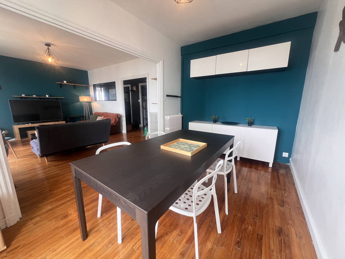 À LOUER, Libre. Lorient, Hypercentre – Appartement Meublé 3 Pièces de 89 m² Avec Parking
