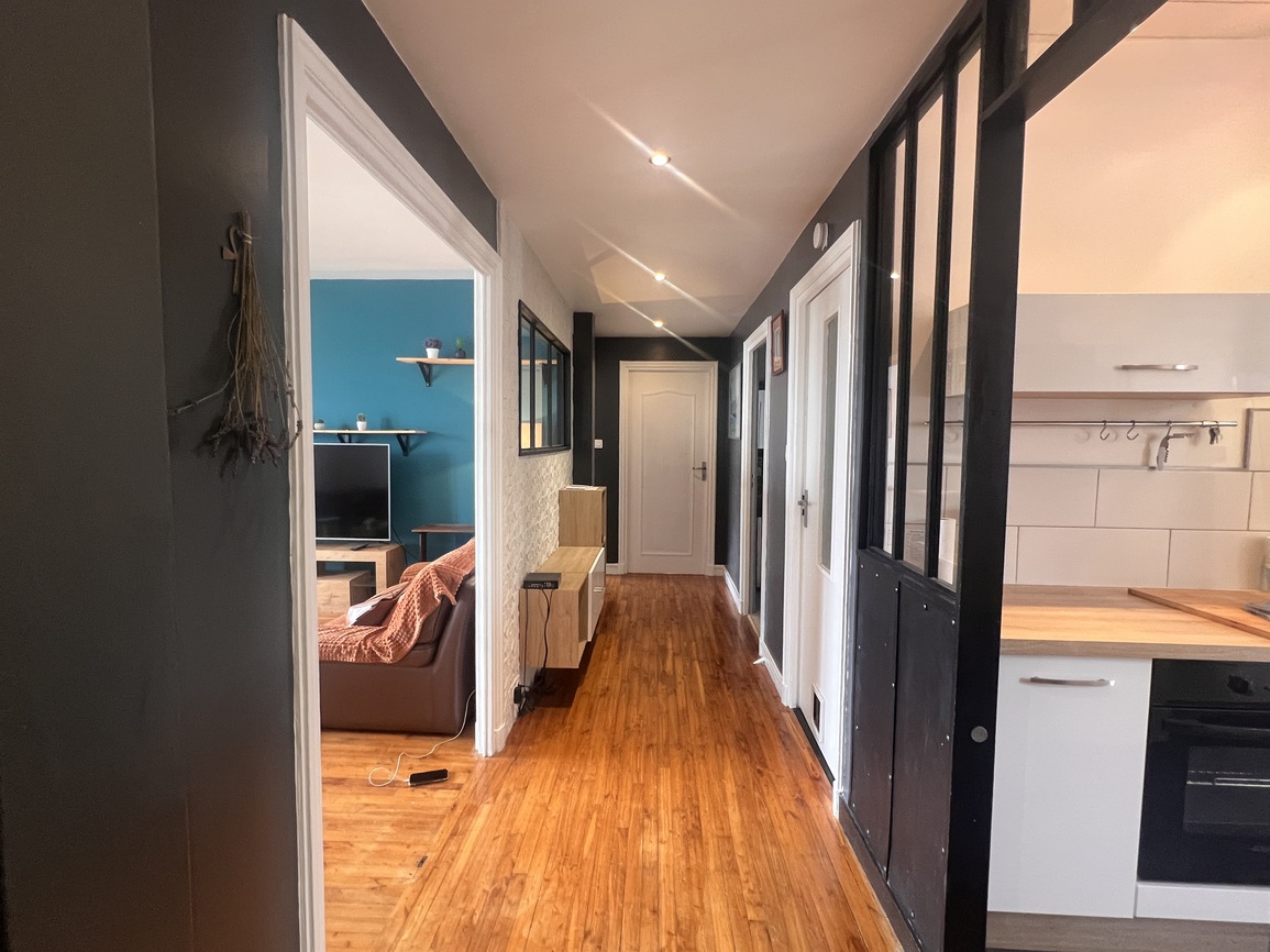 À LOUER, Libre. Lorient, Hypercentre – Appartement Meublé 3 Pièces de 89 m² Avec Parking